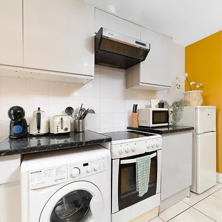 Modern & Cozy Studio Just Steps From Hyde Park London Exterior photo